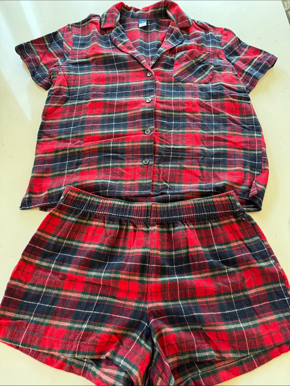Old Navy Red and Black Plaid Short Pajama Set Size: XS